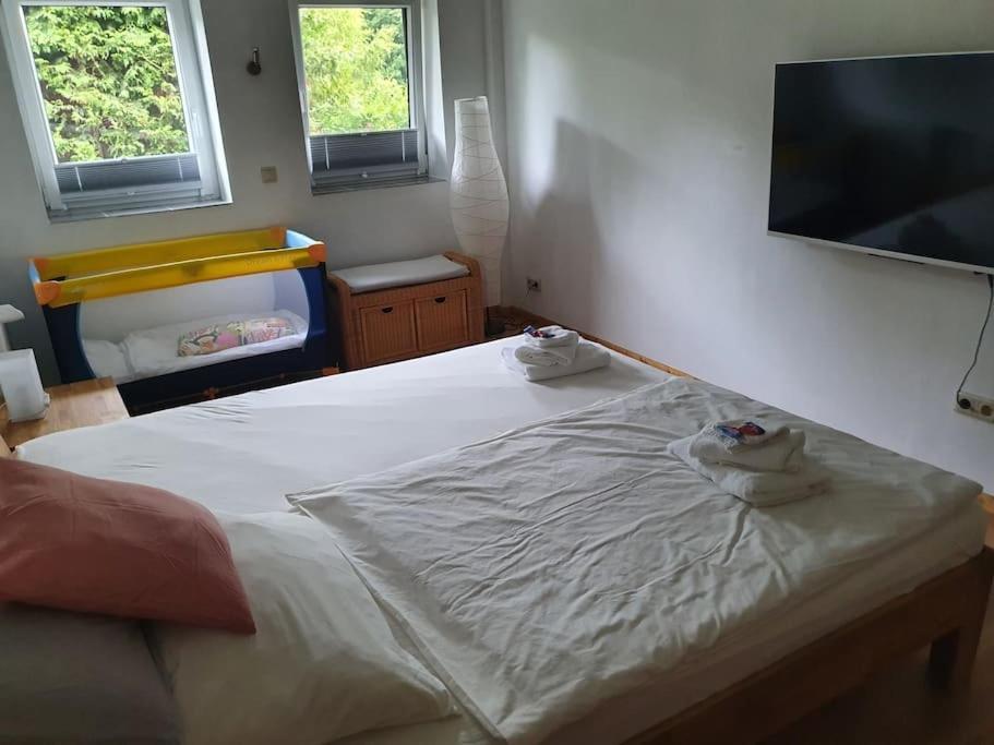 Kornhaus - Schoene Ferienwohnung Mit Pool, Kamin Und Terrasse Gottingen Bagian luar foto